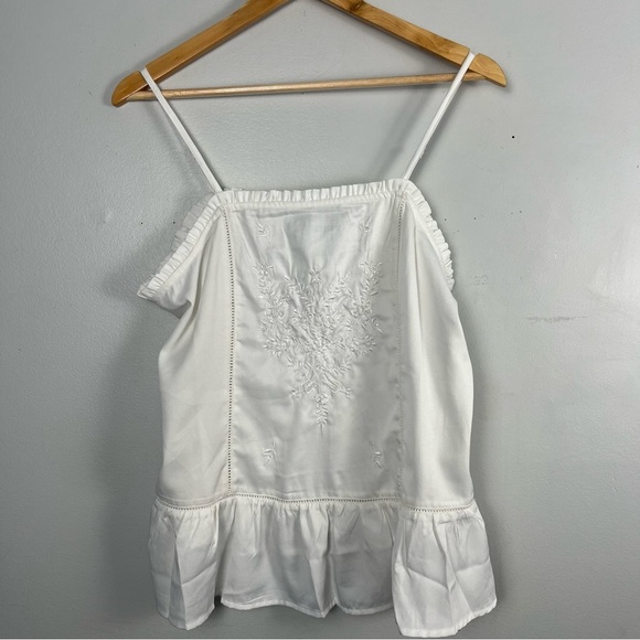 Express white embossed babydoll tank top size medium square neckline embroidery - Picture 1 of 5